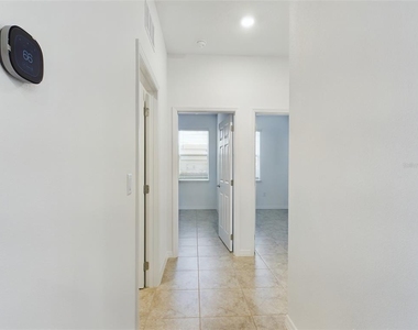 7707 Sw 58th Place - Photo Thumbnail 10
