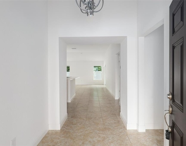 10397 Silver Maple Avenue - Photo Thumbnail 2
