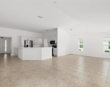10397 Silver Maple Avenue - Photo Thumbnail 8