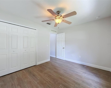 33 Timbercreek Pines Circle - Photo Thumbnail 30