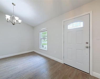 33 Timbercreek Pines Circle - Photo Thumbnail 6