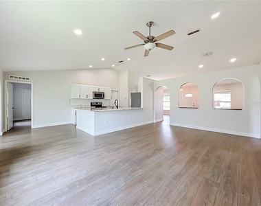 33 Timbercreek Pines Circle - Photo Thumbnail 23