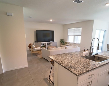 5667 Anders Way - Photo Thumbnail 6