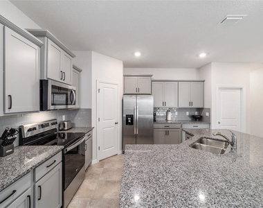 5358 Nw 48th Place - Photo Thumbnail 14