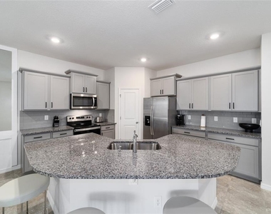5358 Nw 48th Place - Photo Thumbnail 13
