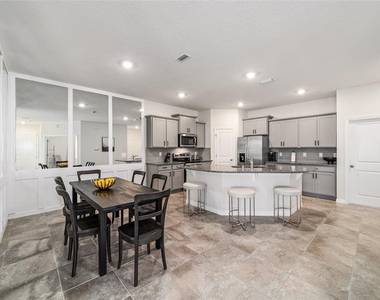 5358 Nw 48th Place - Photo Thumbnail 10