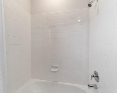 5358 Nw 48th Place - Photo Thumbnail 31