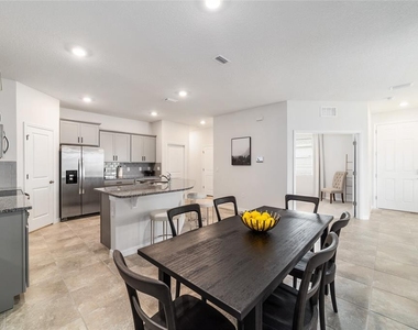 5358 Nw 48th Place - Photo Thumbnail 11