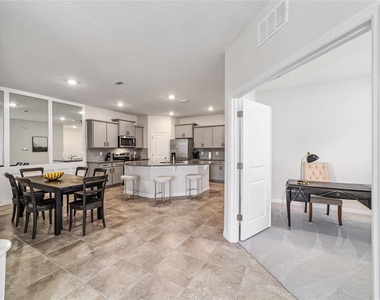 5358 Nw 48th Place - Photo Thumbnail 9