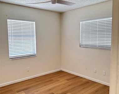 3218 68th Avenue N - Photo Thumbnail 21