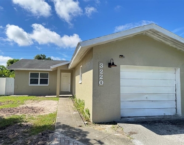 3218 68th Avenue N - Photo Thumbnail 12