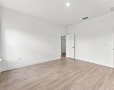 286 W Bolero Place - Photo Thumbnail 29