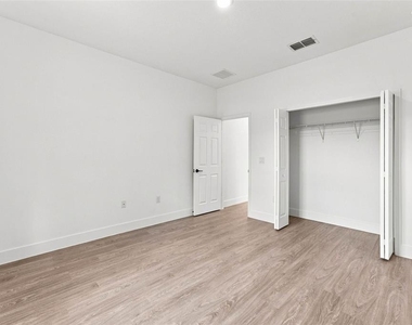 286 W Bolero Place - Photo Thumbnail 22