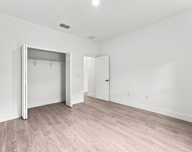 286 W Bolero Place - Photo Thumbnail 16