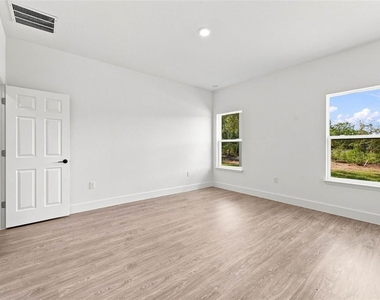 286 W Bolero Place - Photo Thumbnail 31