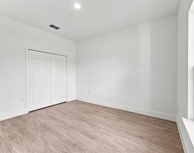 286 W Bolero Place - Photo Thumbnail 21
