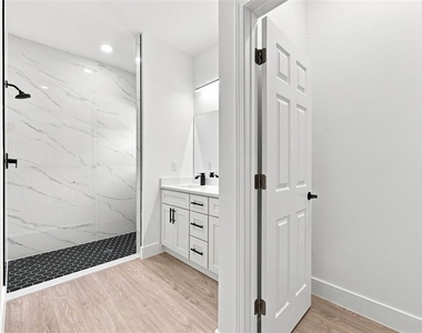 286 W Bolero Place - Photo Thumbnail 32