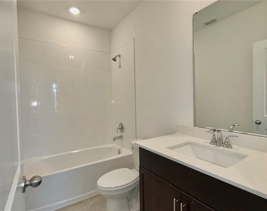 5117 Native Mile Loop - Photo Thumbnail 20