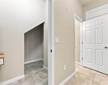 2573 Folio Way - Photo Thumbnail 17