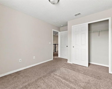 2573 Folio Way - Photo Thumbnail 43