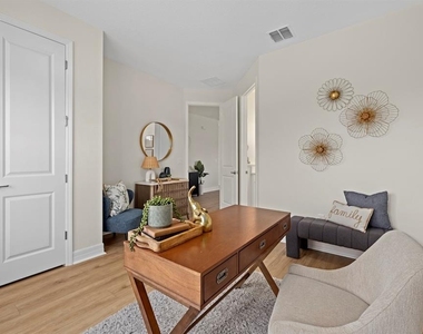 1486 Ardisia Street - Photo Thumbnail 8