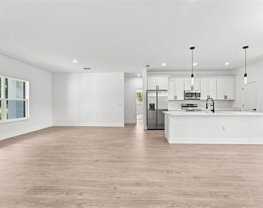 143 W Gondolier Place - Photo Thumbnail 13