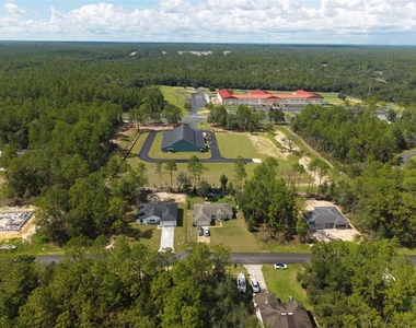 143 W Gondolier Place - Photo Thumbnail 4