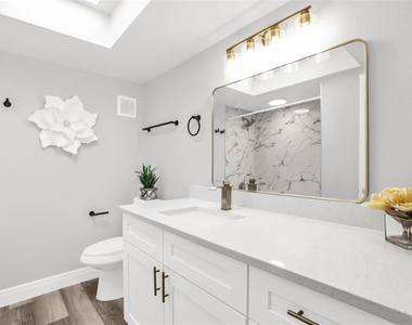 274 N Ranger Boulevard - Photo Thumbnail 1