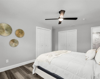 274 N Ranger Boulevard - Photo Thumbnail 26