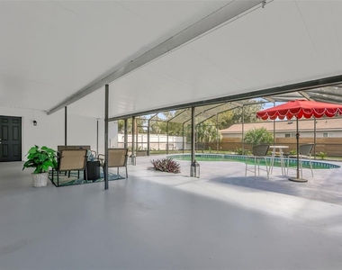 274 N Ranger Boulevard - Photo Thumbnail 18