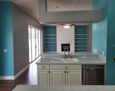 1188 Foxforrest Circle - Photo Thumbnail 3