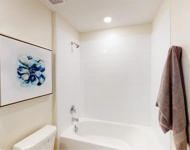 1642 Loxley Trail - Photo Thumbnail 5