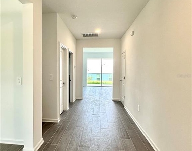 2892 Armstrong Avenue - Photo Thumbnail 4
