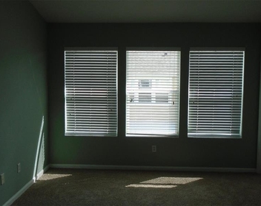2577 Galliano Circle - Photo Thumbnail 9