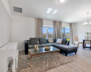 9231 Westside Hills Drive - Photo Thumbnail 11