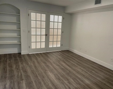 822 Camargo Way - Photo Thumbnail 3