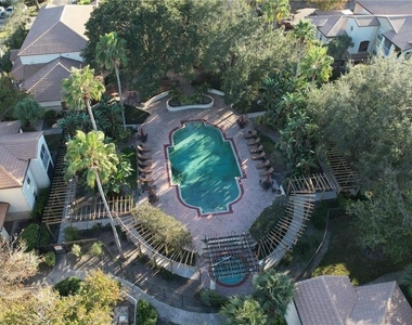 822 Camargo Way - Photo Thumbnail 18