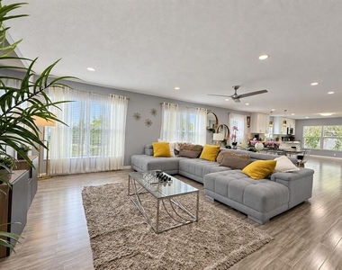 4440 Bleasdale Avenue - Photo Thumbnail 2