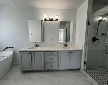 1831 Abbots Hill Drive - Photo Thumbnail 14