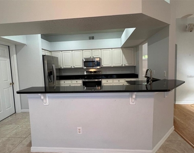 1831 Abbots Hill Drive - Photo Thumbnail 6