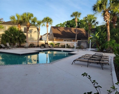 921 Beresford Way - Photo Thumbnail 19