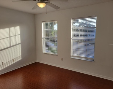 921 Beresford Way - Photo Thumbnail 9