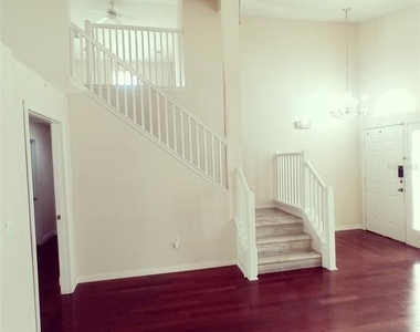 17411 Woodcrest Way - Photo Thumbnail 31