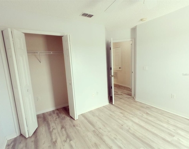 17411 Woodcrest Way - Photo Thumbnail 44