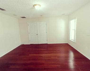 17411 Woodcrest Way - Photo Thumbnail 14