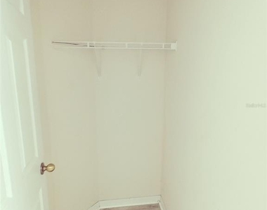 17411 Woodcrest Way - Photo Thumbnail 36