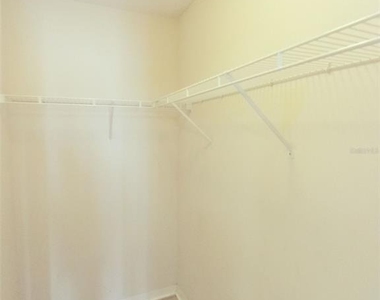 17411 Woodcrest Way - Photo Thumbnail 40