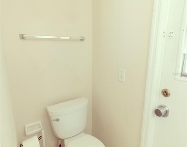 17411 Woodcrest Way - Photo Thumbnail 21