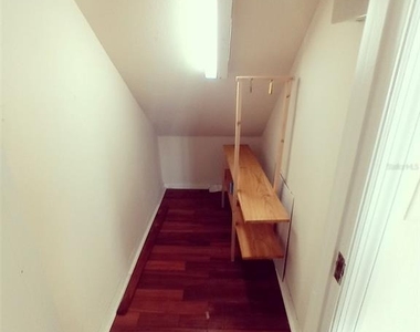 17411 Woodcrest Way - Photo Thumbnail 24