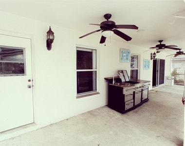 17411 Woodcrest Way - Photo Thumbnail 2